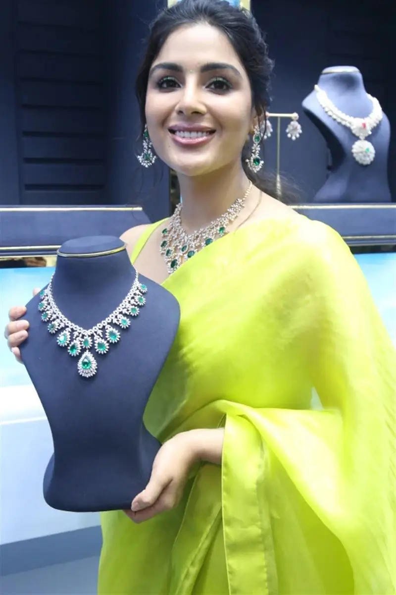 Samyuktha Menon at Ladia Lab Grown Diamond Jewellery Grand Opening